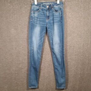 American Eagle Outfitters Women's Size 2 Long Super Stretch X Medium Wash Jeans